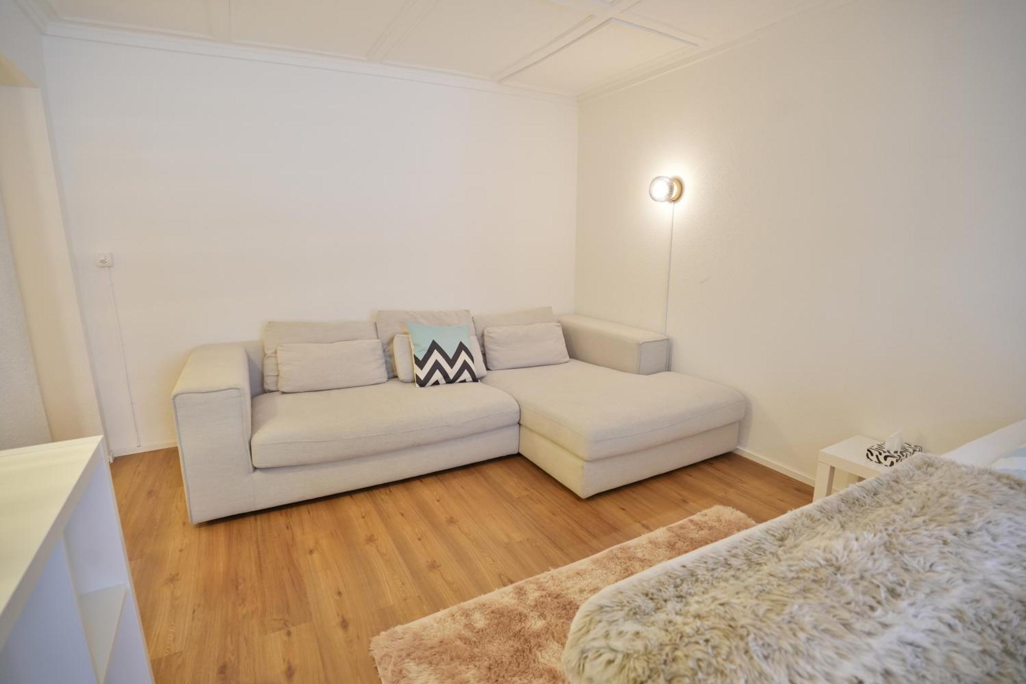 Cozy City Center, 4 Bedroom- 120Sq, 5Min Walk To Main Station بازل المظهر الخارجي الصورة